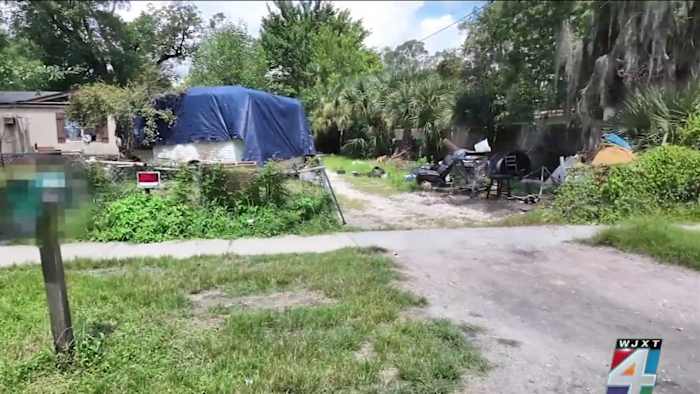 Jacksonville neighbors say drug activity, unsafe conditions plague home near elementary school