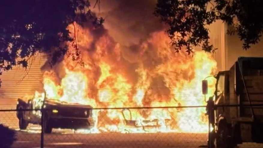 Former NFL player accused of setting fire at Florida workplace