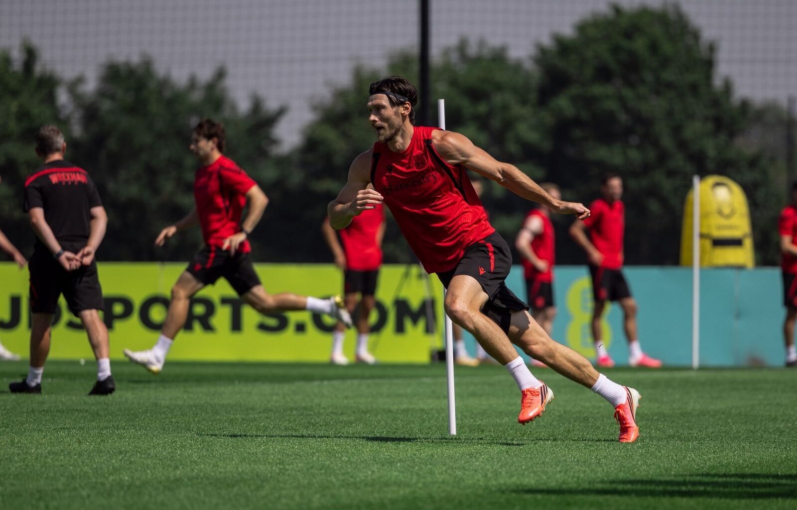 A British soccer showdown comes to Tampa next weekend