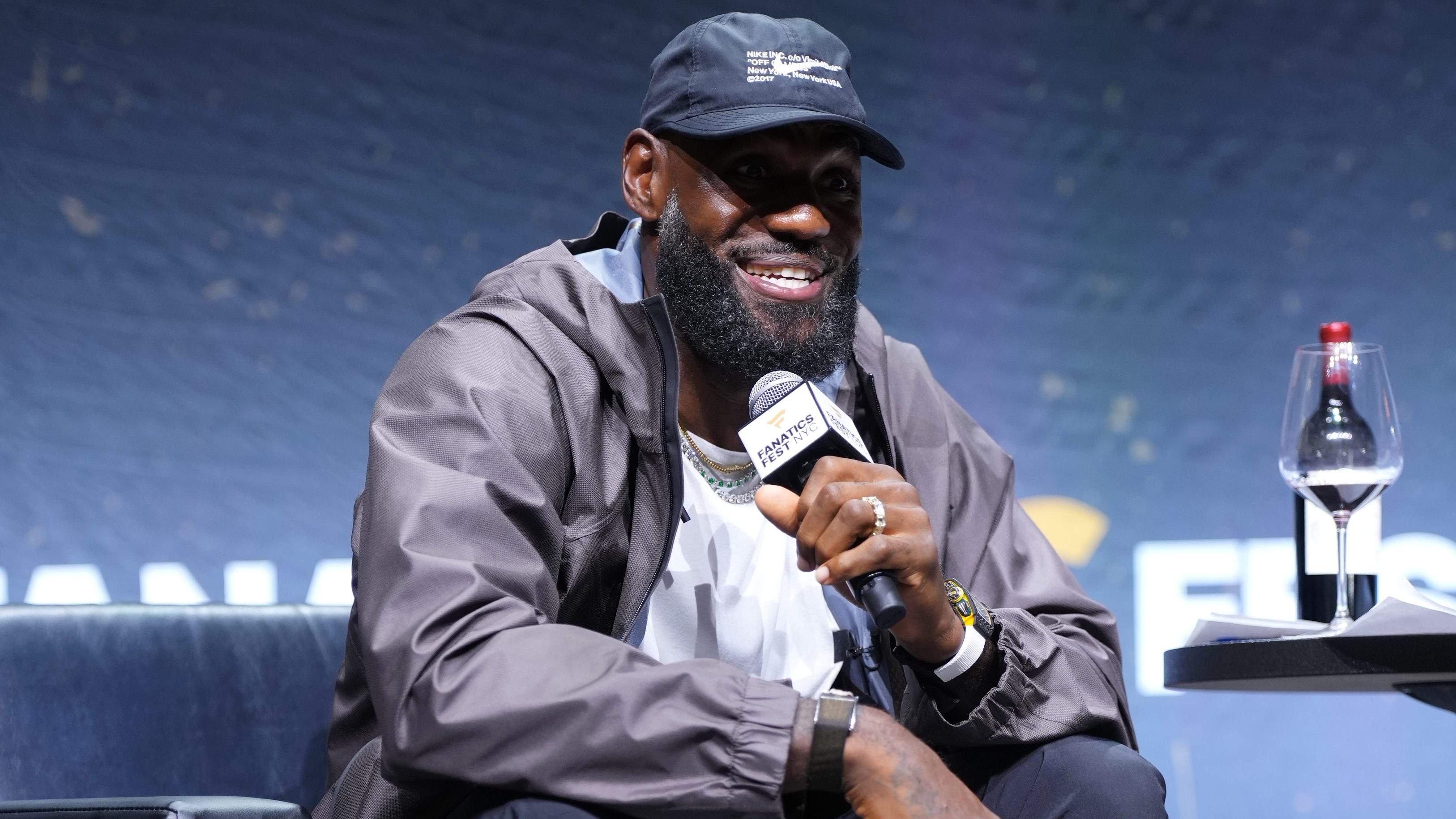 Los Angeles Lakers forward LeBron James