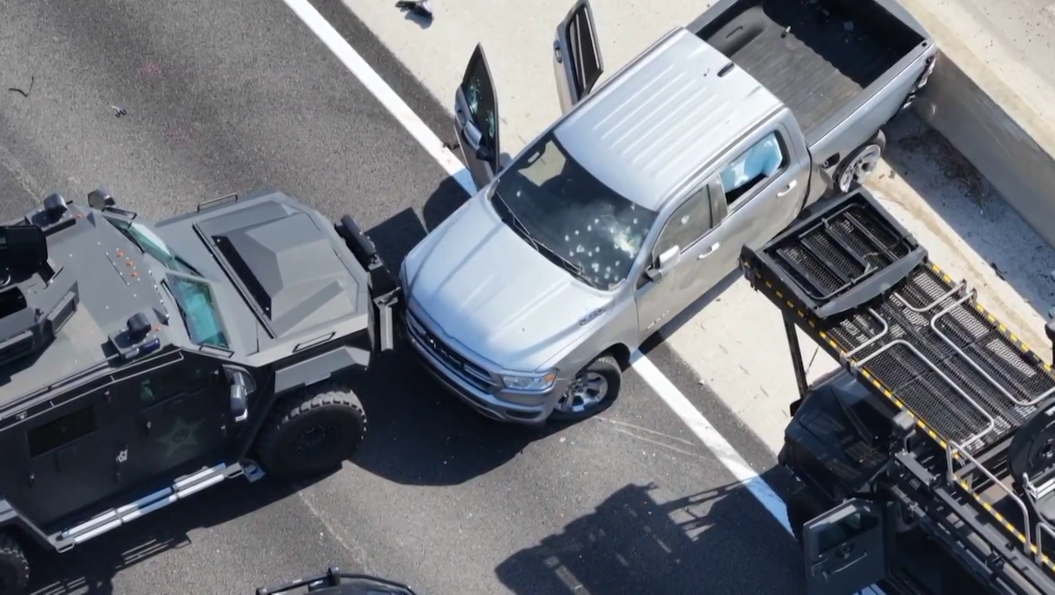 Identity revealed of murder suspect involved in hourslong standoff that shut down I-75 near Alico Rd