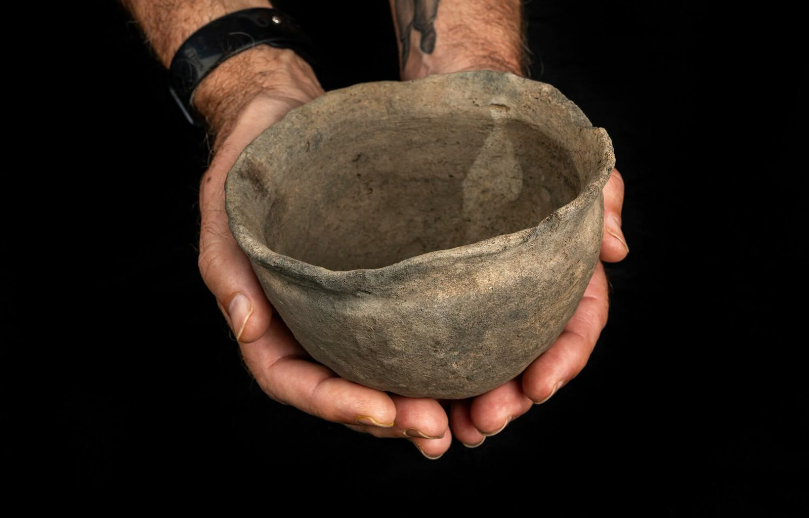 Students in Florida Discovered a 400-Year-Old Intact Pot That Reveals Conflict Among Indigenous, Spanish and English Powers