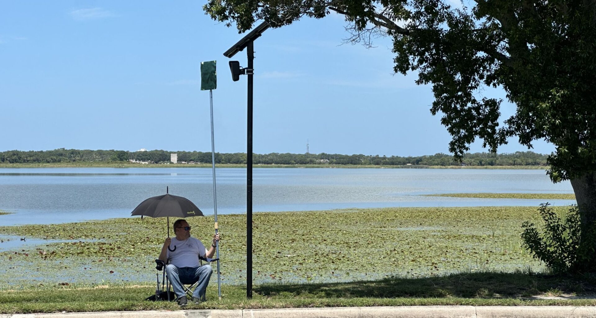 A 77-year-old Republican man is staging a solo protest against St. Pete’s Flock cameras