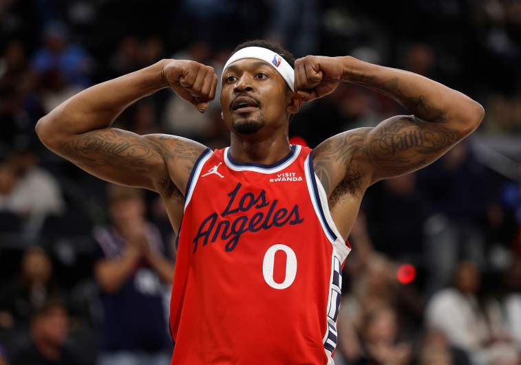 Phoenix Suns v Los Angeles Clippers