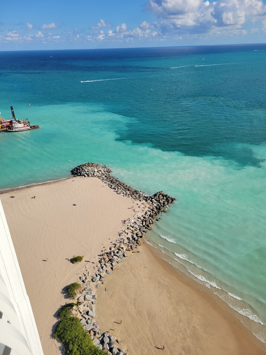 A photo showing the extent of silt plumes near Port Everglades
