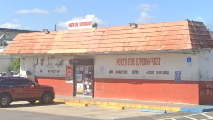 MDSO: Man hospitalized after being found with stab wound outside northwest Miami-Dade market