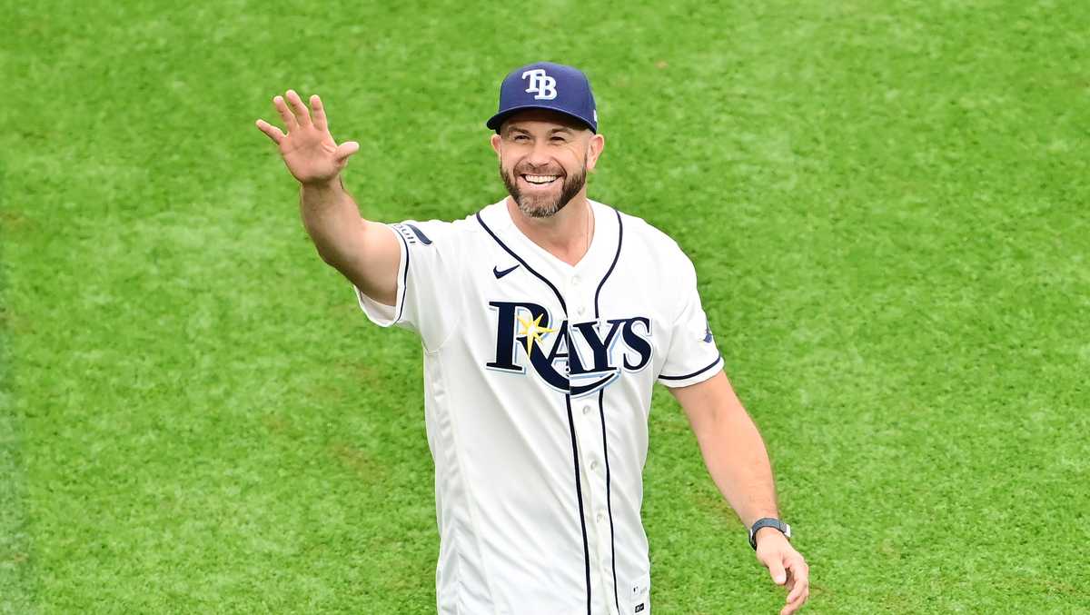 Tampa Bay Rays retire Evan Longoria's No. 3 jersey