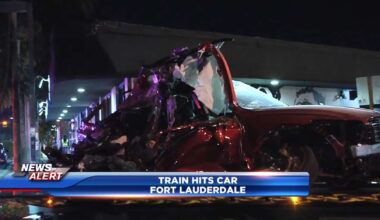 Woman injured after Brightline train hits car in Fort Lauderdale, witnesses say - WSVN 7News | Miami News, Weather, Sports