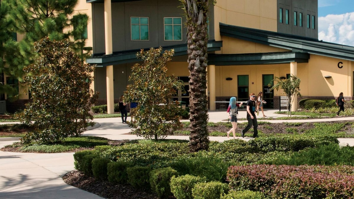 Florida votes to ban some immigrants from state colleges, adult education