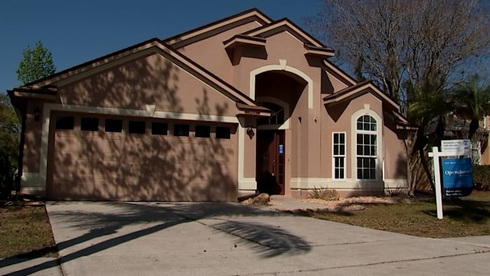 Frontline workers could get up to $35,000 to buy a home as Florida program relaunches