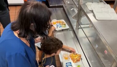 Kids can eat for free this summer at Miami-Dade and Broward schools – NBC 6 South Florida