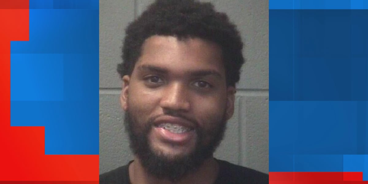 POLICE: Vehicle break-ins patrol leads to outstanding warrants arrest in Jacksonville