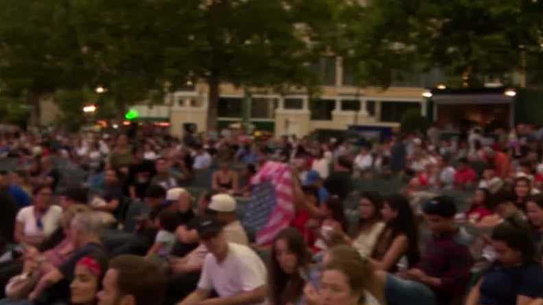 Fireworks at the Fountain beats the rain, dazzles crowds at Lake Eola