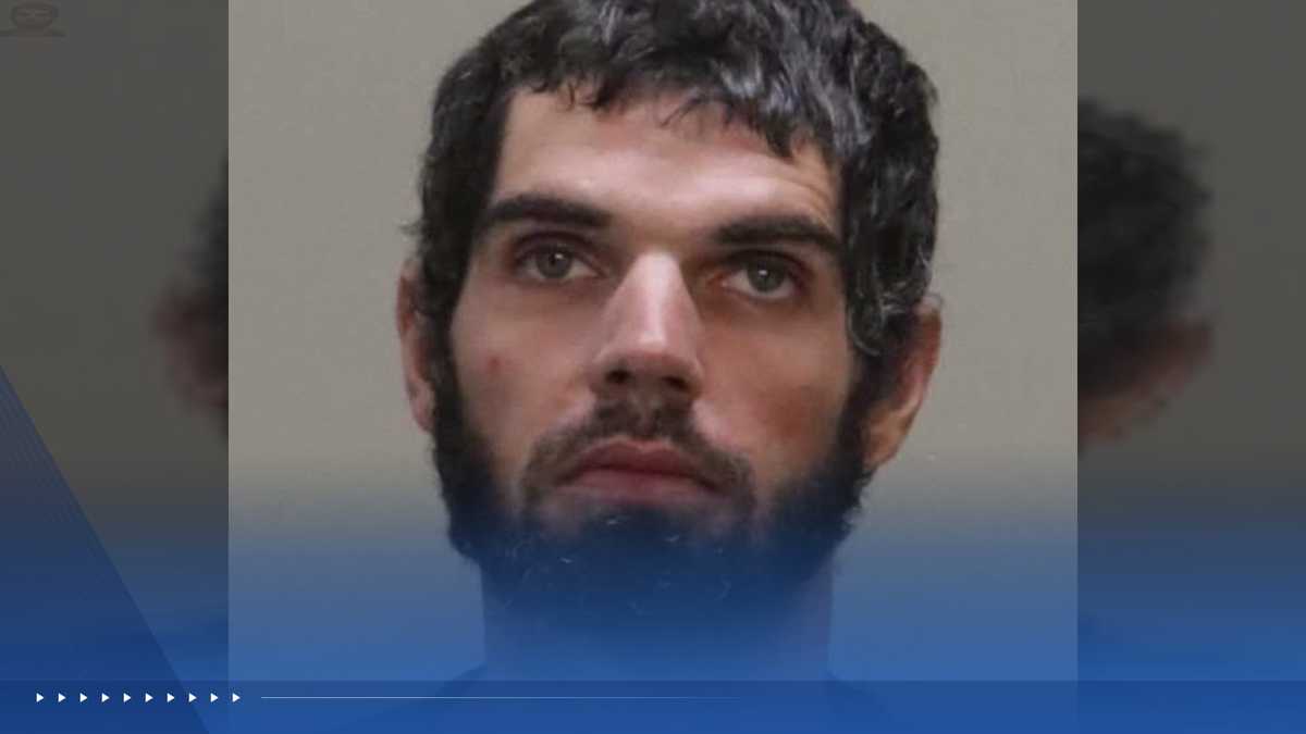 Stuart man arrested after chase ends in crash