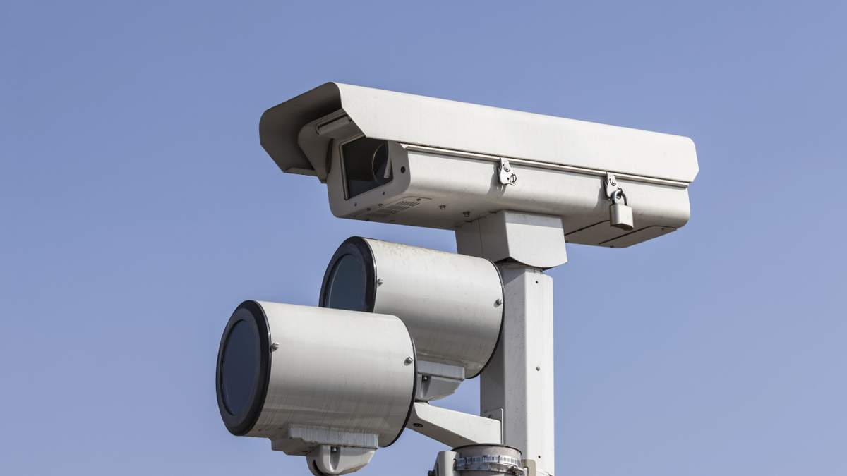 St. Petersburg Resident Protests Flock Cameras Over Privacy Concerns | NewsRadio WFLA