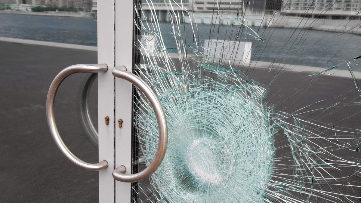 St. Petersburg Man Charged After Alleged $96K Condo Vandalism | NewsRadio WFLA