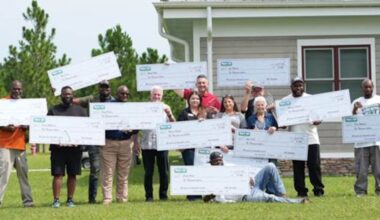 Waste Pro awards bonuses to North Central Florida employees