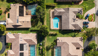 Miami sellers pull back as homes sit longer, prices slip | Real Estate