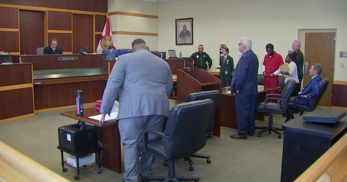 Fort Myers double murder suspect appears in court as victims' families grieve | Lee County