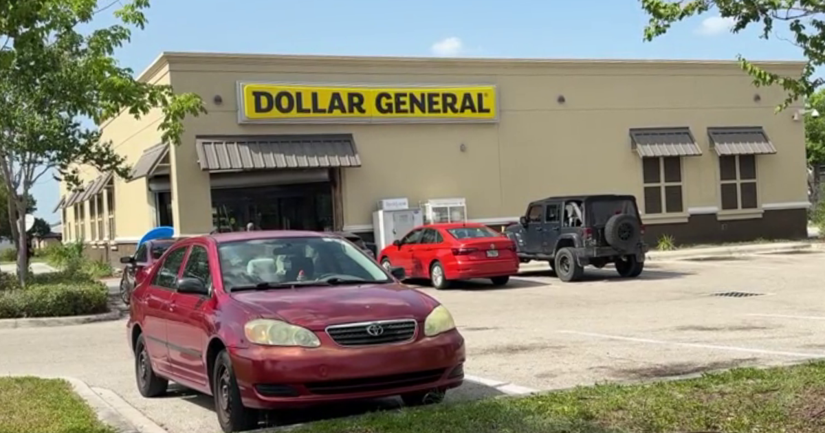 Customers raise concerns over Mmonths of heat inside Fort Myers Dollar General; Company says it took steps while awaiting repairs | Lee County