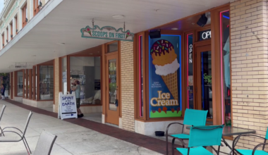 Fort Myers locals rally around small businesses as national chain eyes downtown | Lee County