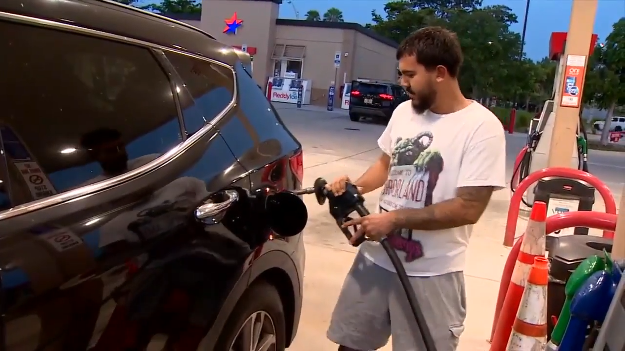 ‘Everything is expensive’: South Florida drivers react to rising gas prices as Iran war tensions intensify - WSVN 7News | Miami News, Weather, Sports