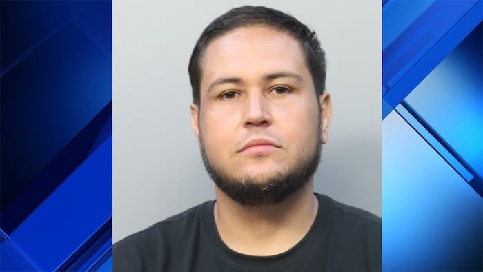 Miami-Dade man accused in Kendale Lakes stalking, occupied home burglary cases