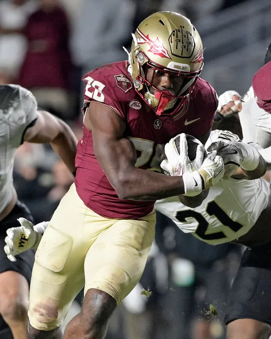 Florida State Seminoles running back Samuel Singleton Jr. (8) runs the ball during the second half Nov. 1, 2025 against the Wake Forest Demon Deacons at Doak S. Campbell Stadium in Tallahassee, Florida. Mandatory Credit: Melina Myers-Imagn Images