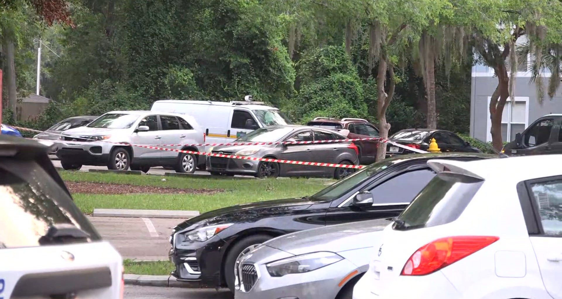 JSO: Man shot, killed at Jacksonville apartment complex off Lem Turner Road