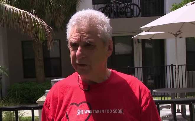 a retired surgeon in naples, florida, lost more than $700,000 in a money transfer scam that involved converting his savings into gold and handing it to a courier.