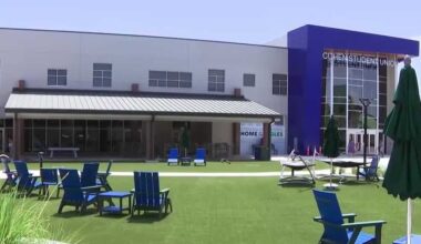 Students and professors speak out against Florida Gulf Coast University artificial turf installation