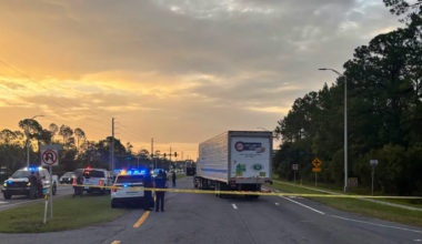 Pedestrian hit and killed by semi-truck in St. Johns County