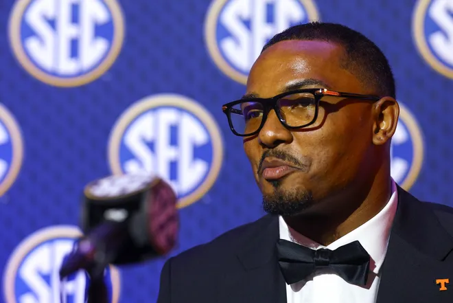 July 20, 2026; Tampa, Florida; Tennessee Volunteers linebacker Arion Carter (7) speaks to the press during SEC Football Kickoff Media Day at the Tampa Marriott.