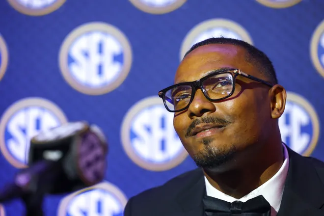 July 20, 2026; Tampa, Florida; Tennessee Volunteers linebacker Arion Carter (7) speaks to the press during SEC Football Kickoff Media Day at the Tampa Marriott.