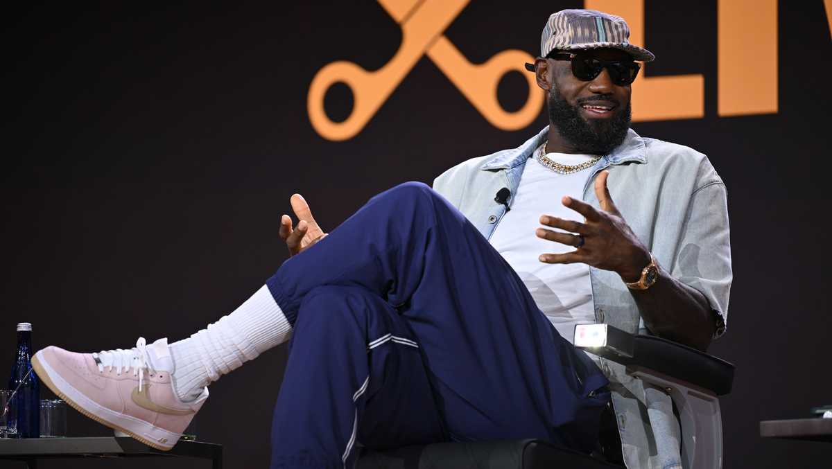 Miami Heat mistakenly post link for LeBron James press conference