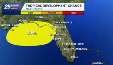 Tropical wave near Florida has a 30% chance of developing