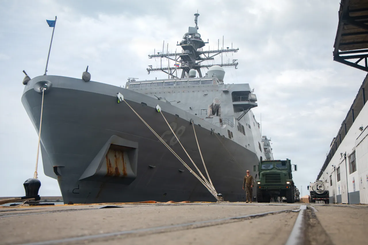 USS Fort Lauderdale returns from 11-month deployment