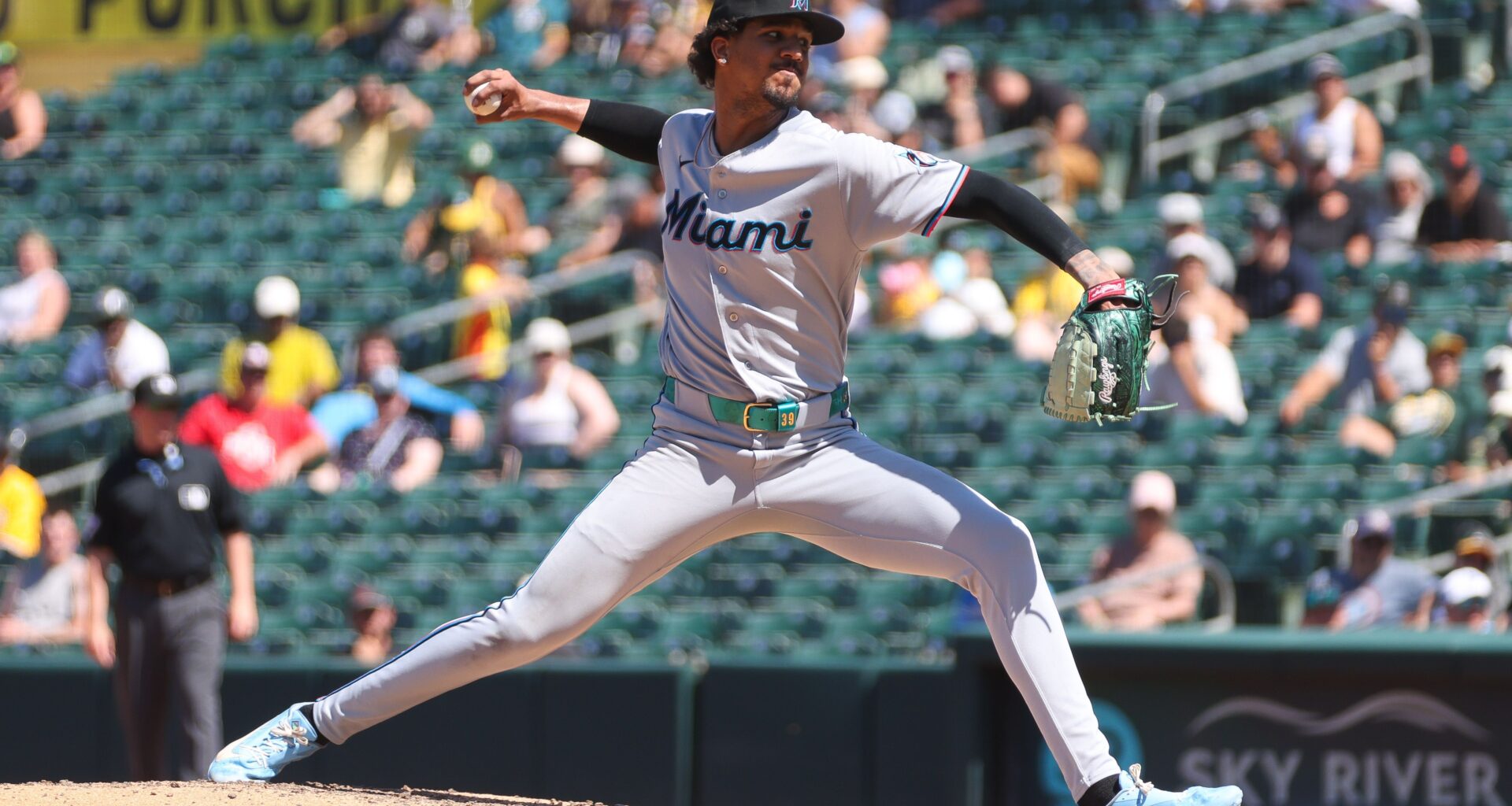 Miami Marlins pitcher Eury Pérez throws to an Athletics batter during the sixth inning of a baseball game Sunday, July 5, 2026, in West Sacramento, Calif. (AP Photo/Scott Marshall)