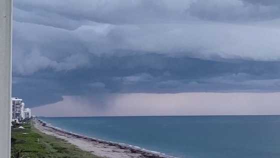 Viewer photos of inclement weather in Jensen Beach, Port St. Lucie