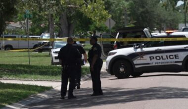 Tampa bomb squad safely destroys explosive device found in garage