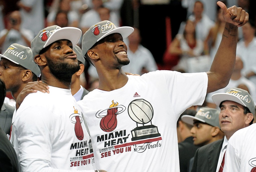 Chris Bosh casts a Miami Heat vote for LeBron James