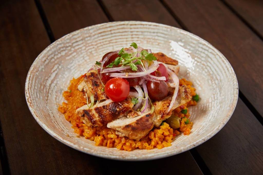 Cafe La Trova Arroz Con Pollo