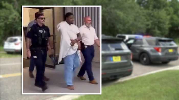 Man accused of killing 4-year-old daughter, critically injuring 2-year-old daughter & their mom to appear in court