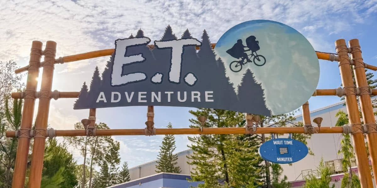 E.T. Adventure ride entrance in universal studios florida