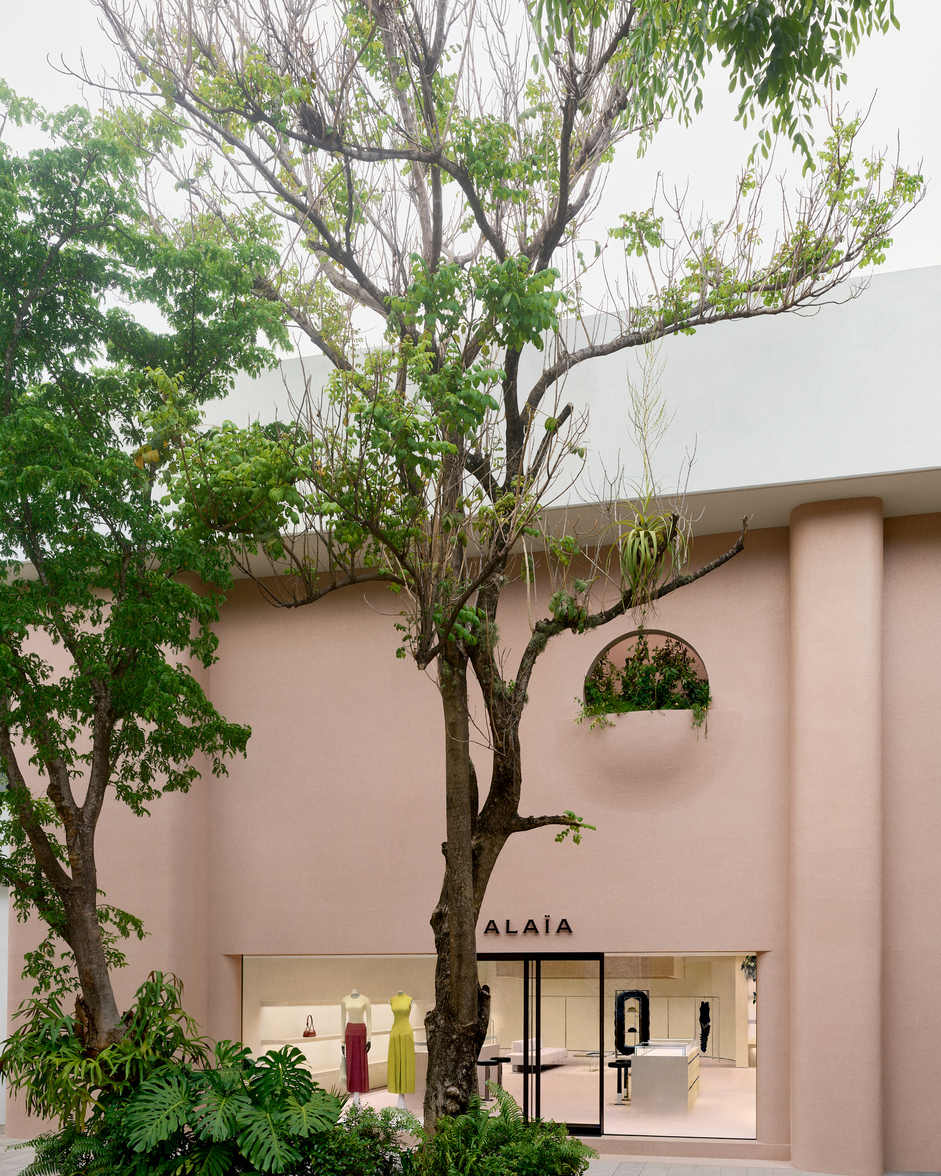 Alaia Miami Store Halleroed