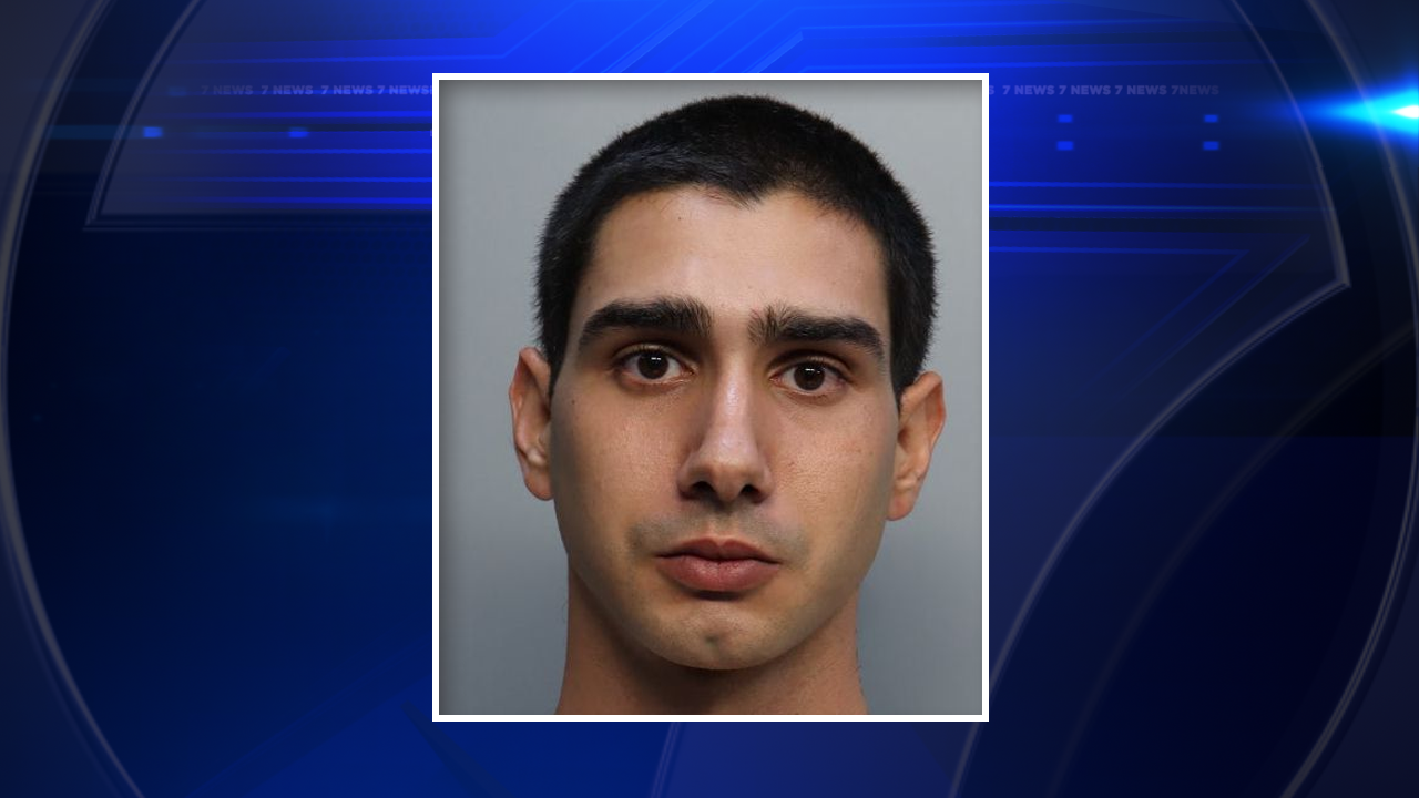 Cutler Bay man arrested after repeatedly exposing himself outside 12-year-old’s bedroom window, detectives say - WSVN 7News | Miami News, Weather, Sports