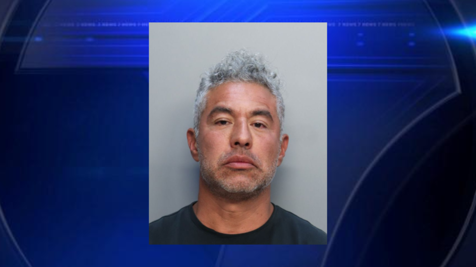 Texas foster father arrested after child found running through Miami Beach traffic in underwear - WSVN 7News | Miami News, Weather, Sports