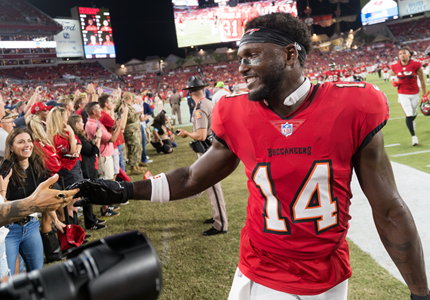 26 Receivers Lauded But None For Tampa Bay - JoeBucsFan.com