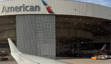 Tech outage halts American Airlines flights, fallout in Miami