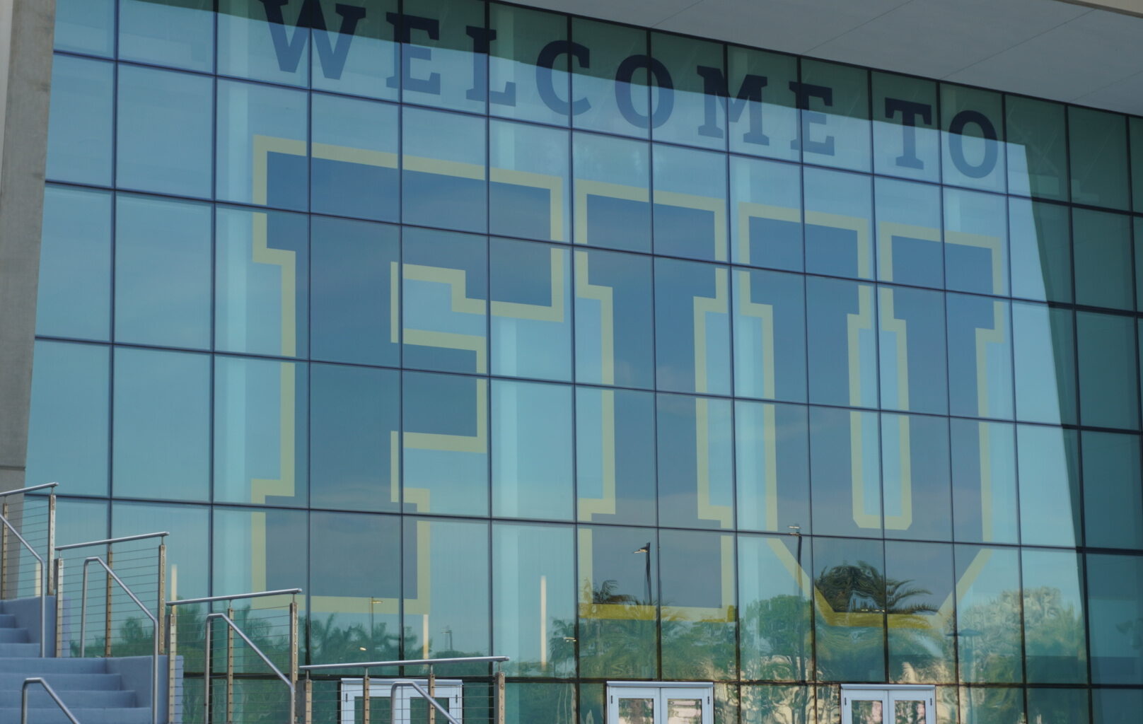 Florida’s new data center law comes amid proposed AI facility near FIU